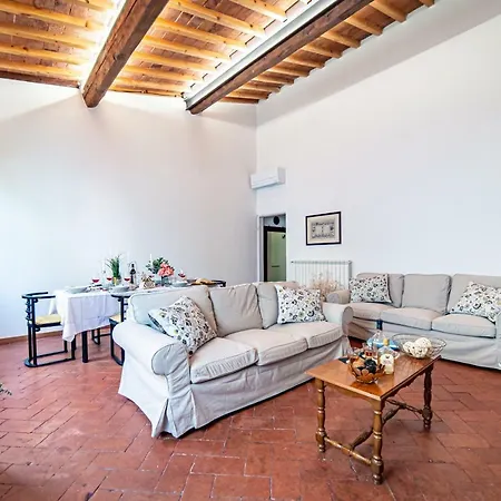 Apartment Oltrarno Florence