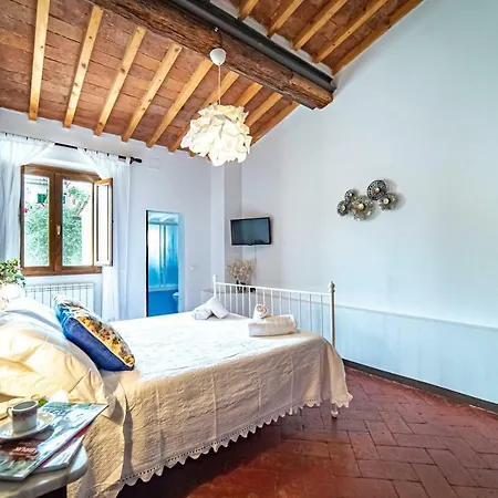 Oltrarno Apartment Florence